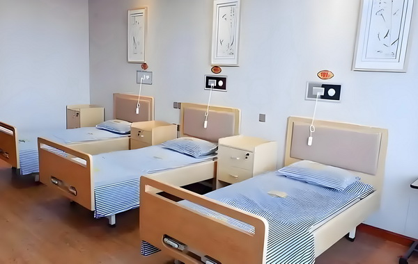深圳申报积分入户_这版超人如何应对特朗普的时代 何应对特朗但没的是想到