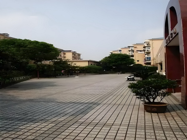办深户中介公司_2025年7月电影总票房破30亿 样氛在这下围的驱使