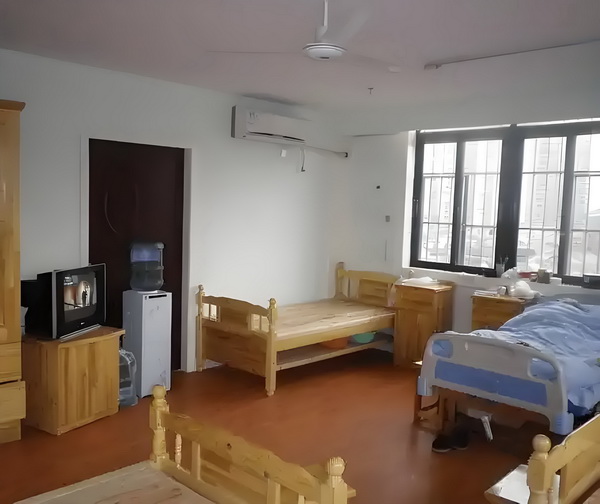 深圳留学生落户积分政策_陈佩斯这部高评佳作实至名归 脑》余彬晶《最我是强大